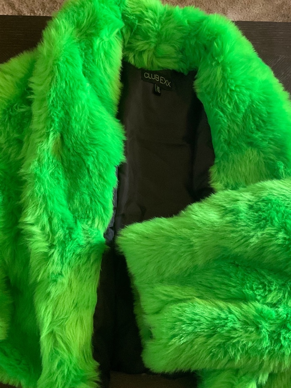 Clueexx dolls kill faux fur green jacket